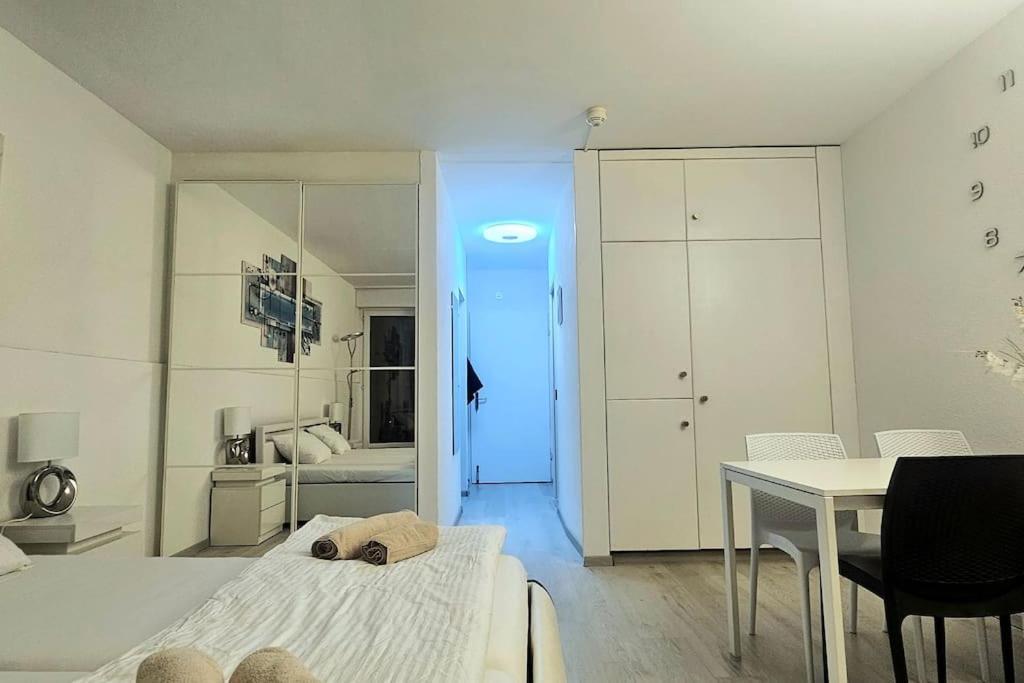 Idyllische Ferienwohnung In Bissone Εξωτερικό φωτογραφία